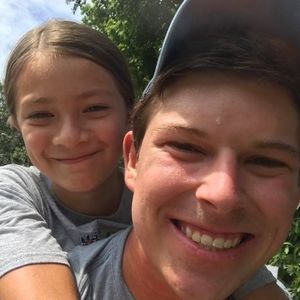 Meet your Posher, Dustin